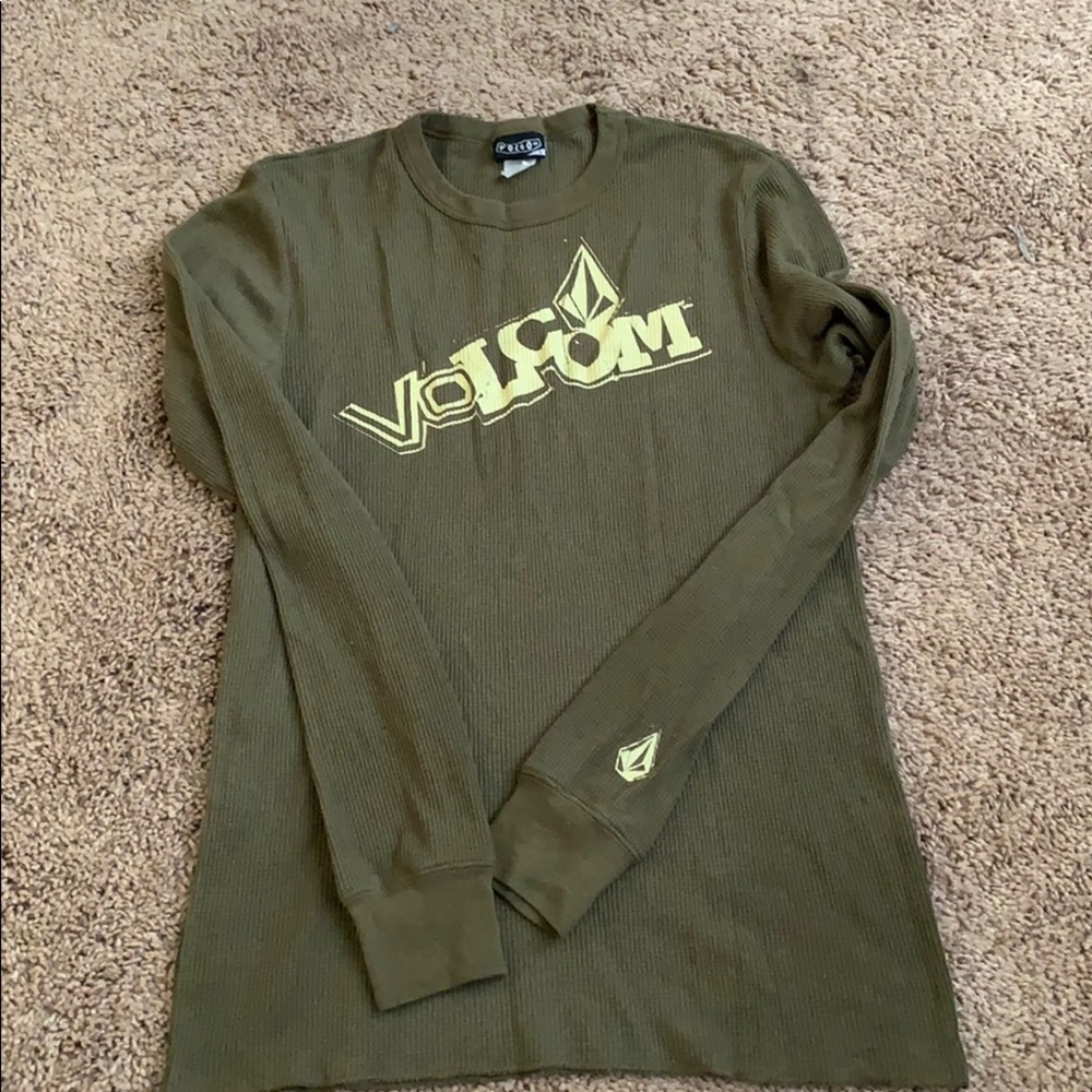 2/$10 Volcom thermal shirt